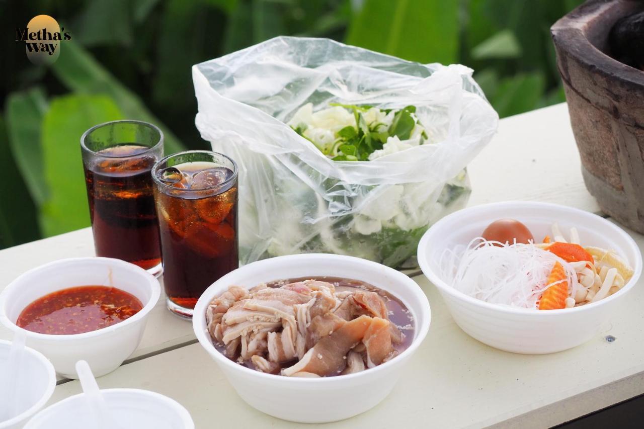 Hotel นรดีฮิวล์ รีสอร์ต เขาแผงม้า วังน้ำเขียว à Ban Sap Bon  Extérieur photo