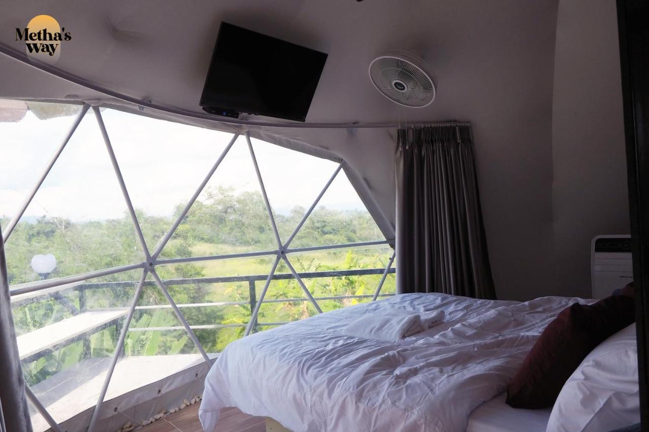 Hotel นรดีฮิวล์ รีสอร์ต เขาแผงม้า วังน้ำเขียว à Ban Sap Bon  Extérieur photo